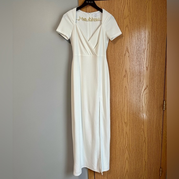 Lulu’s Eternal Elegance White Surplice Short Sleeve Maxi Dress - Picture 4 of 8